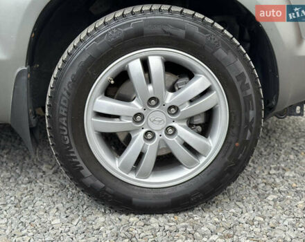 Хендай Туксон 2007 в Ужгороде на Automoto.ua Черный Хендай Туксон, объемом двигателя 1.98 л и пробегом 157 тыс. км за 7300 $, фото 48 на Automoto.ua