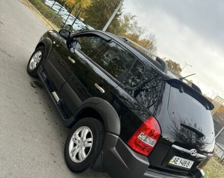 Хендай Туксон 2007 у Кам'янське (Дніпродзержинськ) на Automoto.ua Чорний Хендай Туксон, об'ємом двигуна 2 л та пробігом 162 тис. км за 7999 $, фото 6 на Automoto.ua