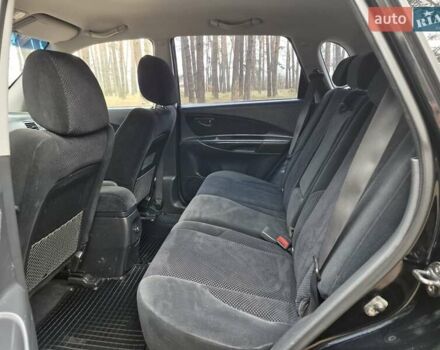 Черный Хендай Туксон, объемом двигателя 2 л и пробегом 198 тыс. км за 7800 $, фото 10 на Automoto.ua