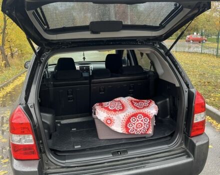 Хендай Туксон 2007 у Кам'янське (Дніпродзержинськ) на Automoto.ua Чорний Хендай Туксон, об'ємом двигуна 2 л та пробігом 162 тис. км за 7999 $, фото 15 на Automoto.ua