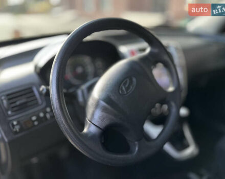 Хендай Туксон 2007 в Надворной на Automoto.ua Черный Хендай Туксон, объемом двигателя 1.98 л и пробегом 154 тыс. км за 8200 $, фото 22 на Automoto.ua