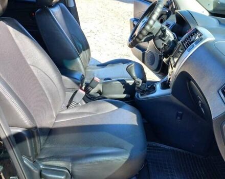 Черный Хендай Туксон, объемом двигателя 2 л и пробегом 219 тыс. км за 8500 $, фото 2 на Automoto.ua