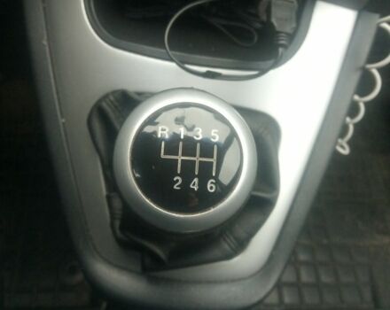 Черный Хендай Туксон, объемом двигателя 2 л и пробегом 240 тыс. км за 8800 $, фото 5 на Automoto.ua