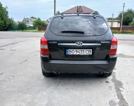 Чорний Хендай Туксон, об'ємом двигуна 2 л та пробігом 235 тис. км за 8000 $, фото 3 на Automoto.ua