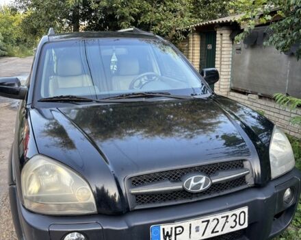 Чорний Хендай Туксон, об'ємом двигуна 2 л та пробігом 330 тис. км за 3700 $, фото 6 на Automoto.ua
