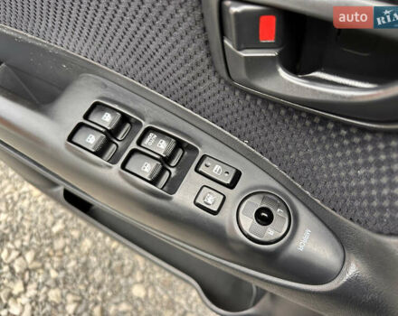 Хендай Туксон 2007 в Ужгороде на Automoto.ua Черный Хендай Туксон, объемом двигателя 1.98 л и пробегом 157 тыс. км за 7300 $, фото 46 на Automoto.ua