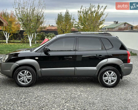 Хендай Туксон 2007 в Ужгороде на Automoto.ua Черный Хендай Туксон, объемом двигателя 1.98 л и пробегом 157 тыс. км за 7300 $, фото 11 на Automoto.ua