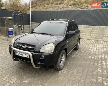 Чорний Хендай Туксон, об'ємом двигуна 1.99 л та пробігом 345 тис. км за 7600 $, фото 11 на Automoto.ua