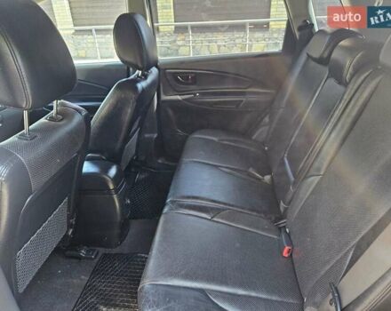 Чорний Хендай Туксон, об'ємом двигуна 2 л та пробігом 152 тис. км за 7950 $, фото 8 на Automoto.ua
