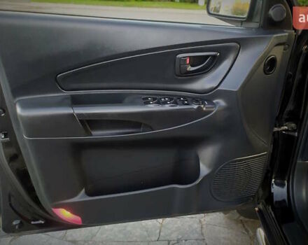 Черный Хендай Туксон, объемом двигателя 2 л и пробегом 230 тыс. км за 8600 $, фото 139 на Automoto.ua