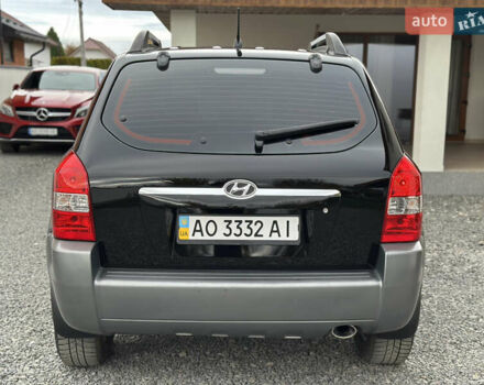 Хендай Туксон 2007 в Ужгороде на Automoto.ua Черный Хендай Туксон, объемом двигателя 1.98 л и пробегом 157 тыс. км за 7300 $, фото 9 на Automoto.ua