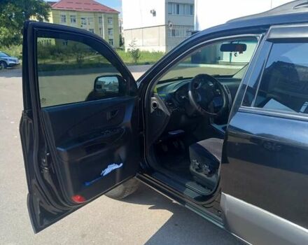 Чорний Хендай Туксон, об'ємом двигуна 1.98 л та пробігом 357 тис. км за 7500 $, фото 12 на Automoto.ua