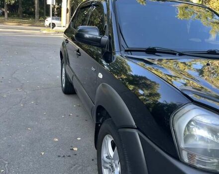 Чорний Хендай Туксон, об'ємом двигуна 1.98 л та пробігом 207 тис. км за 8500 $, фото 4 на Automoto.ua