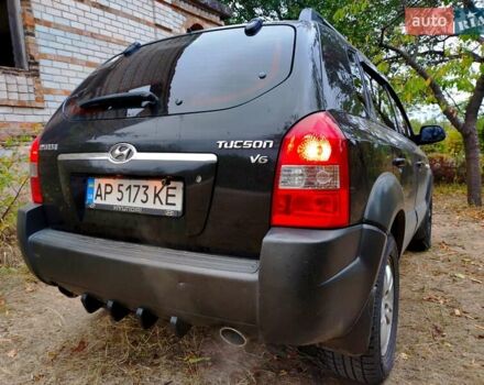 Хендай Туксон 2007 в Запорожье на Automoto.ua Черный Хендай Туксон, объемом двигателя 2.66 л и пробегом 200 тыс. км за 8900 $, фото 7 на Automoto.ua