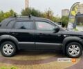 Черный Хендай Туксон, объемом двигателя 2 л и пробегом 201 тыс. км за 8600 $, фото 7 на Automoto.ua