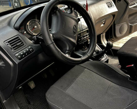 Чорний Хендай Туксон, об'ємом двигуна 2 л та пробігом 253 тис. км за 9428 $, фото 7 на Automoto.ua