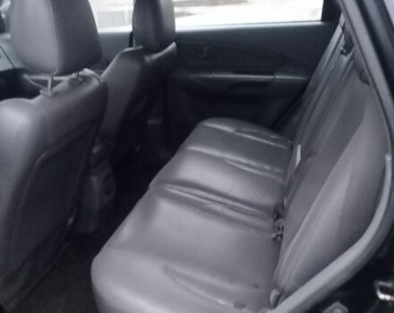 Черный Хендай Туксон, объемом двигателя 2 л и пробегом 280 тыс. км за 3500 $, фото 5 на Automoto.ua