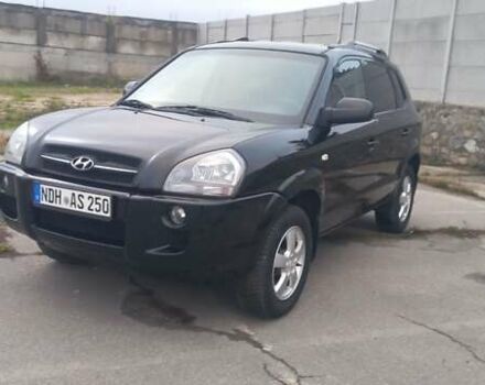 Черный Хендай Туксон, объемом двигателя 1.98 л и пробегом 155 тыс. км за 7999 $, фото 3 на Automoto.ua