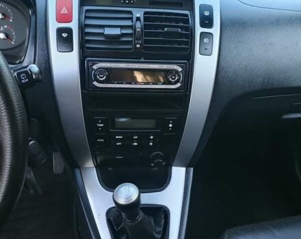 Чорний Хендай Туксон, об'ємом двигуна 1.98 л та пробігом 192 тис. км за 7950 $, фото 28 на Automoto.ua