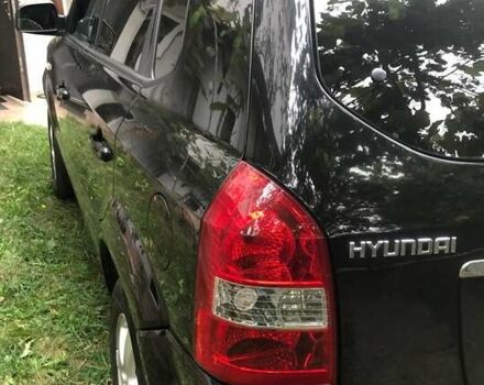 Хендай Туксон 2007 в Черновцах на Automoto.ua Черный Хендай Туксон, объемом двигателя 1.98 л и пробегом 256 тыс. км за 8500 $, фото 4 на Automoto.ua