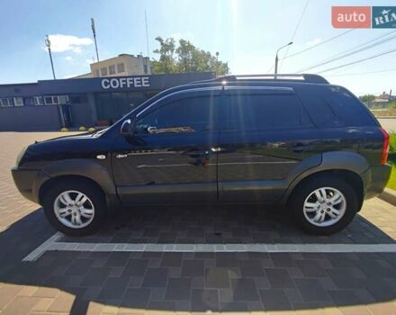 Хендай Туксон 2007 в Запорожье на Automoto.ua Черный Хендай Туксон, объемом двигателя 2.66 л и пробегом 200 тыс. км за 8900 $, фото 10 на Automoto.ua