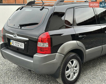Хендай Туксон 2007 в Ужгороде на Automoto.ua Черный Хендай Туксон, объемом двигателя 1.98 л и пробегом 157 тыс. км за 7300 $, фото 16 на Automoto.ua
