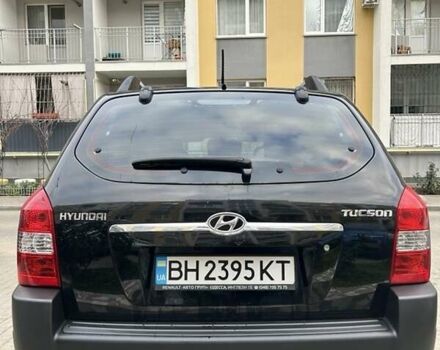Черный Хендай Туксон, объемом двигателя 1.98 л и пробегом 147 тыс. км за 8000 $, фото 35 на Automoto.ua