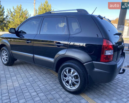 Хендай Туксон 2007 у Одесі на Automoto.ua Чорний Хендай Туксон, об'ємом двигуна 1.98 л та пробігом 180 тис. км за 8999 $, фото 3 на Automoto.ua
