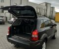 Черный Хендай Туксон, объемом двигателя 2.7 л и пробегом 266 тыс. км за 7700 $, фото 7 на Automoto.ua