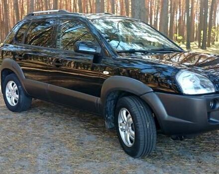 Хендай Туксон 2007 в Сумах на Automoto.ua Черный Хендай Туксон, объемом двигателя 1.98 л и пробегом 236 тыс. км за 7600 $, фото 2 на Automoto.ua