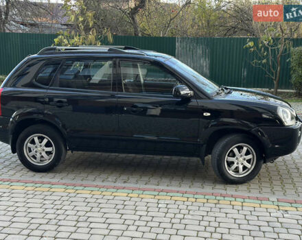 Хендай Туксон 2007 в Надворной на Automoto.ua Черный Хендай Туксон, объемом двигателя 1.98 л и пробегом 154 тыс. км за 8200 $, фото 2 на Automoto.ua