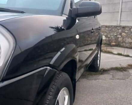 Черный Хендай Туксон, объемом двигателя 1.98 л и пробегом 155 тыс. км за 7999 $, фото 13 на Automoto.ua