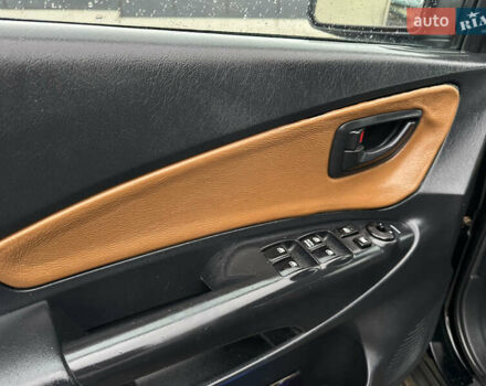 Чорний Хендай Туксон, об'ємом двигуна 2 л та пробігом 230 тис. км за 6850 $, фото 13 на Automoto.ua