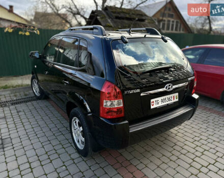 Хендай Туксон 2007 в Надворной на Automoto.ua Черный Хендай Туксон, объемом двигателя 1.98 л и пробегом 154 тыс. км за 8200 $, фото 41 на Automoto.ua