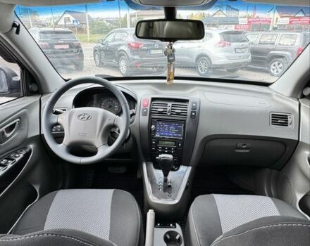 Черный Хендай Туксон, объемом двигателя 2 л и пробегом 232 тыс. км за 8900 $, фото 15 на Automoto.ua