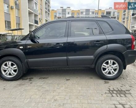 Черный Хендай Туксон, объемом двигателя 1.98 л и пробегом 147 тыс. км за 8000 $, фото 6 на Automoto.ua