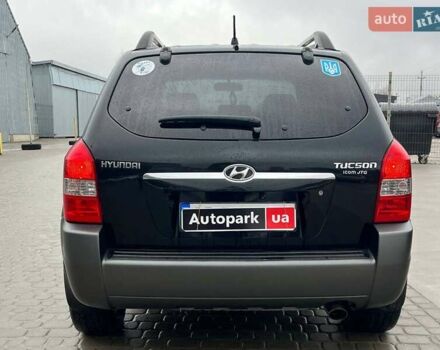 Черный Хендай Туксон, объемом двигателя 2 л и пробегом 163 тыс. км за 7690 $, фото 7 на Automoto.ua