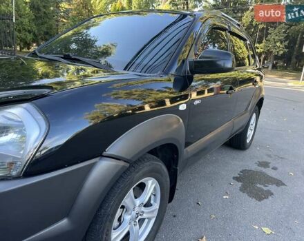 Чорний Хендай Туксон, об'ємом двигуна 1.98 л та пробігом 207 тис. км за 8500 $, фото 2 на Automoto.ua