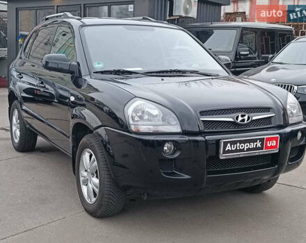 Черный Хендай Туксон, объемом двигателя 2 л и пробегом 192 тыс. км за 7990 $, фото 2 на Automoto.ua