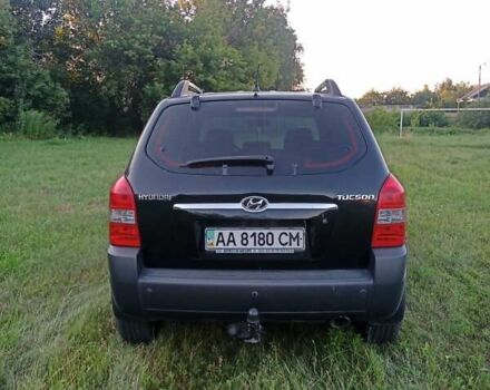 Черный Хендай Туксон, объемом двигателя 2 л и пробегом 440 тыс. км за 8000 $, фото 8 на Automoto.ua