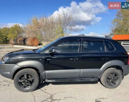 Хендай Туксон 2008 в Балаклее на Automoto.ua Черный Хендай Туксон, объемом двигателя 1.98 л и пробегом 257 тыс. км за 8500 $, фото 2 на Automoto.ua