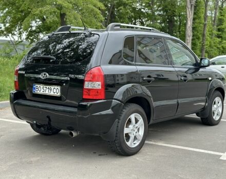 Черный Хендай Туксон, объемом двигателя 2 л и пробегом 233 тыс. км за 7500 $, фото 5 на Automoto.ua