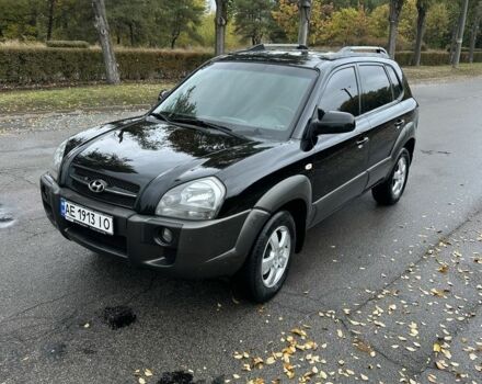 Чорний Хендай Туксон, об'ємом двигуна 2 л та пробігом 168 тис. км за 8200 $, фото 1 на Automoto.ua