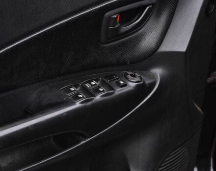 Чорний Хендай Туксон, об'ємом двигуна 2 л та пробігом 204 тис. км за 8650 $, фото 8 на Automoto.ua