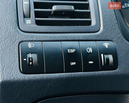 Чорний Хендай Туксон, об'ємом двигуна 2 л та пробігом 186 тис. км за 8300 $, фото 30 на Automoto.ua