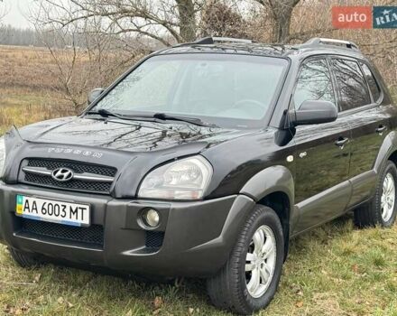 Черный Хендай Туксон, объемом двигателя 2 л и пробегом 148 тыс. км за 9500 $, фото 8 на Automoto.ua