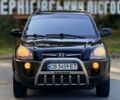 Чорний Хендай Туксон, об'ємом двигуна 2 л та пробігом 207 тис. км за 7600 $, фото 2 на Automoto.ua