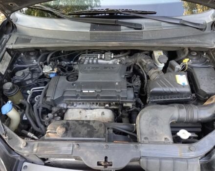 Чорний Хендай Туксон, об'ємом двигуна 2 л та пробігом 270 тис. км за 8000 $, фото 7 на Automoto.ua