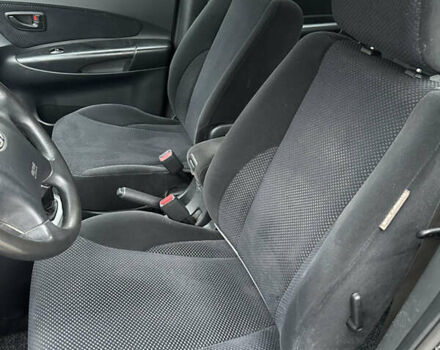 Черный Хендай Туксон, объемом двигателя 2 л и пробегом 136 тыс. км за 8500 $, фото 16 на Automoto.ua