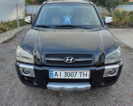 Хендай Туксон 2008 у Рокитном на Automoto.ua Чорний Хендай Туксон, об'ємом двигуна 2 л та пробігом 217 тис. км за 7999 $, фото 4 на Automoto.ua